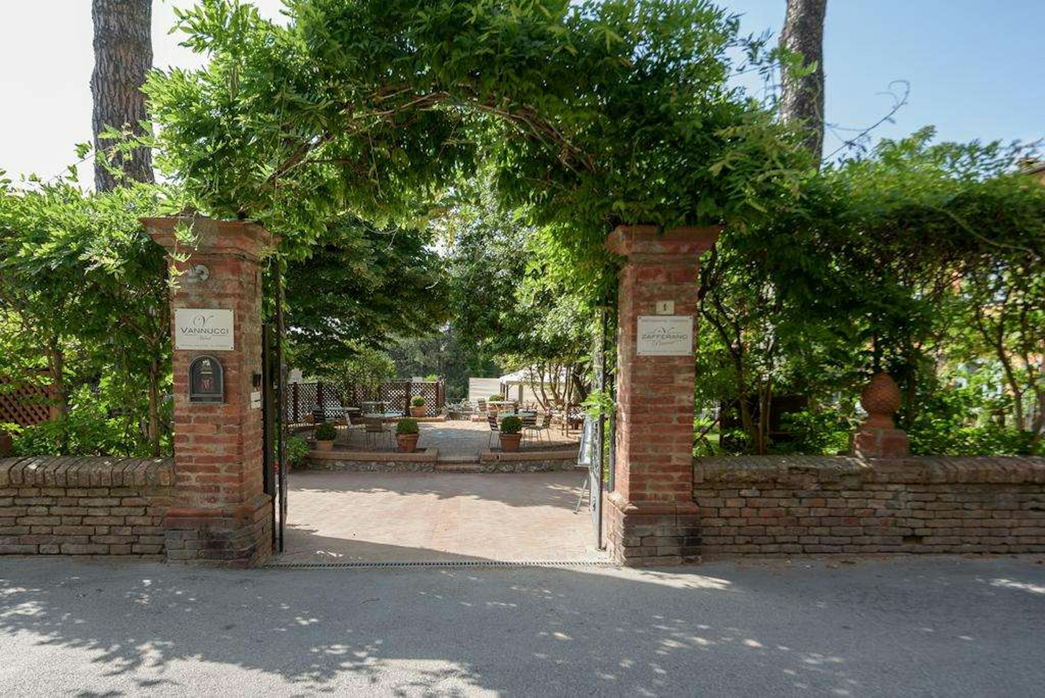 HOTEL VANNUCCI 35/46