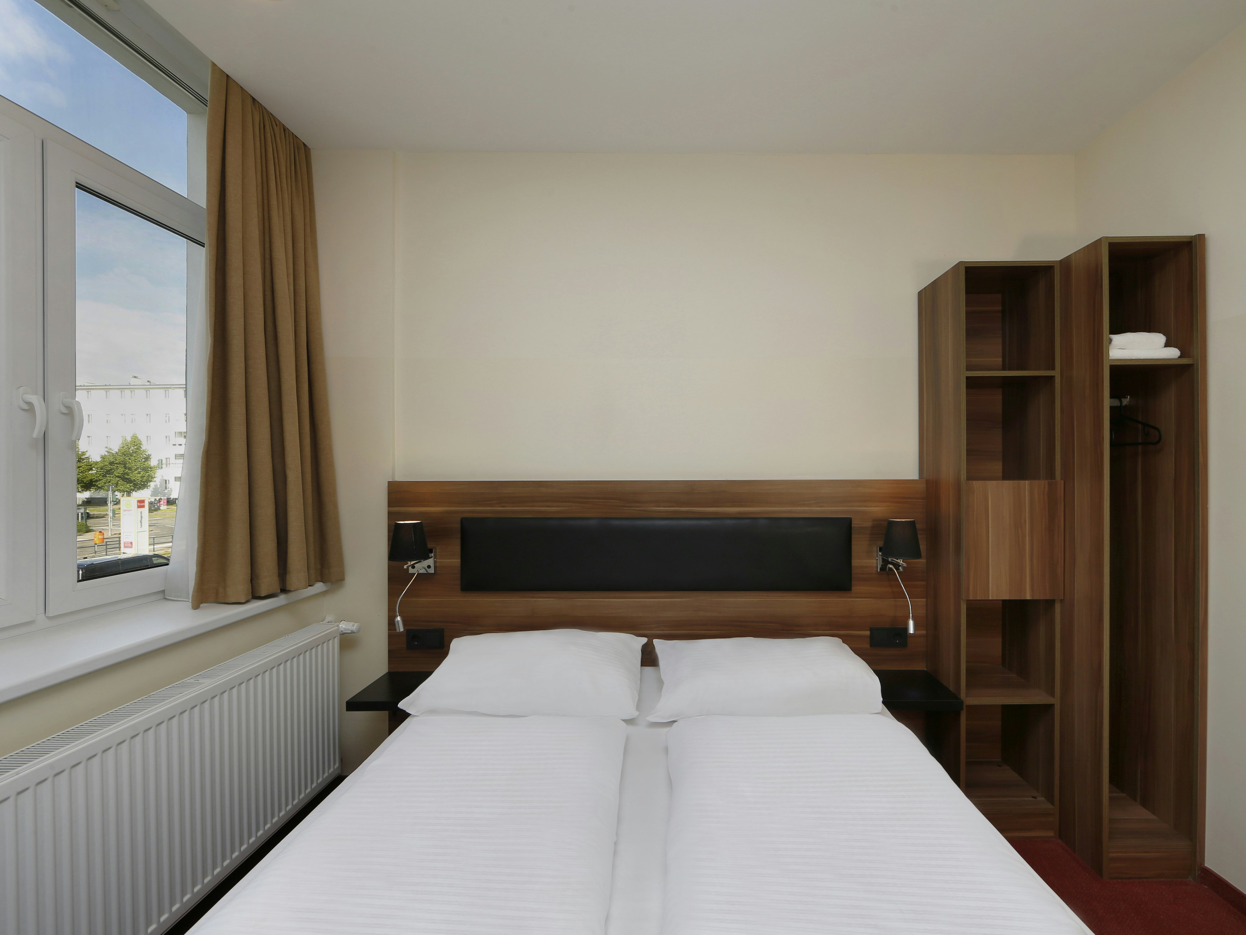 B&B HOTEL Berlin-Adlershof 16/40