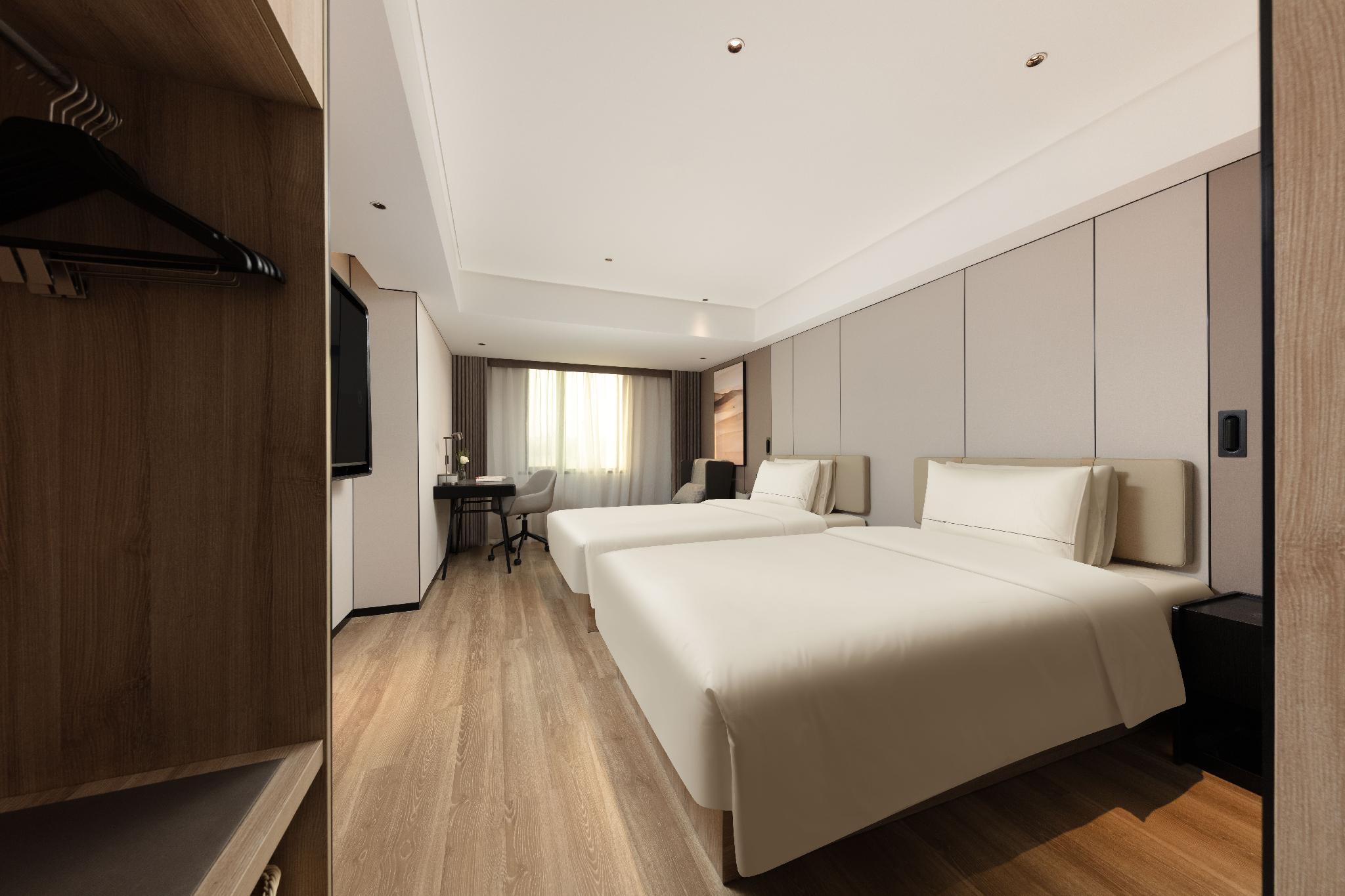 Elegant, Twin Beds