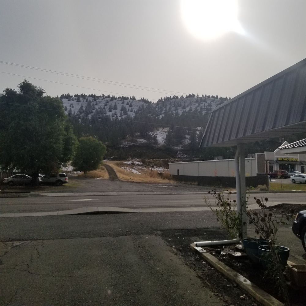 Budget 8 Motel John Day 44/50