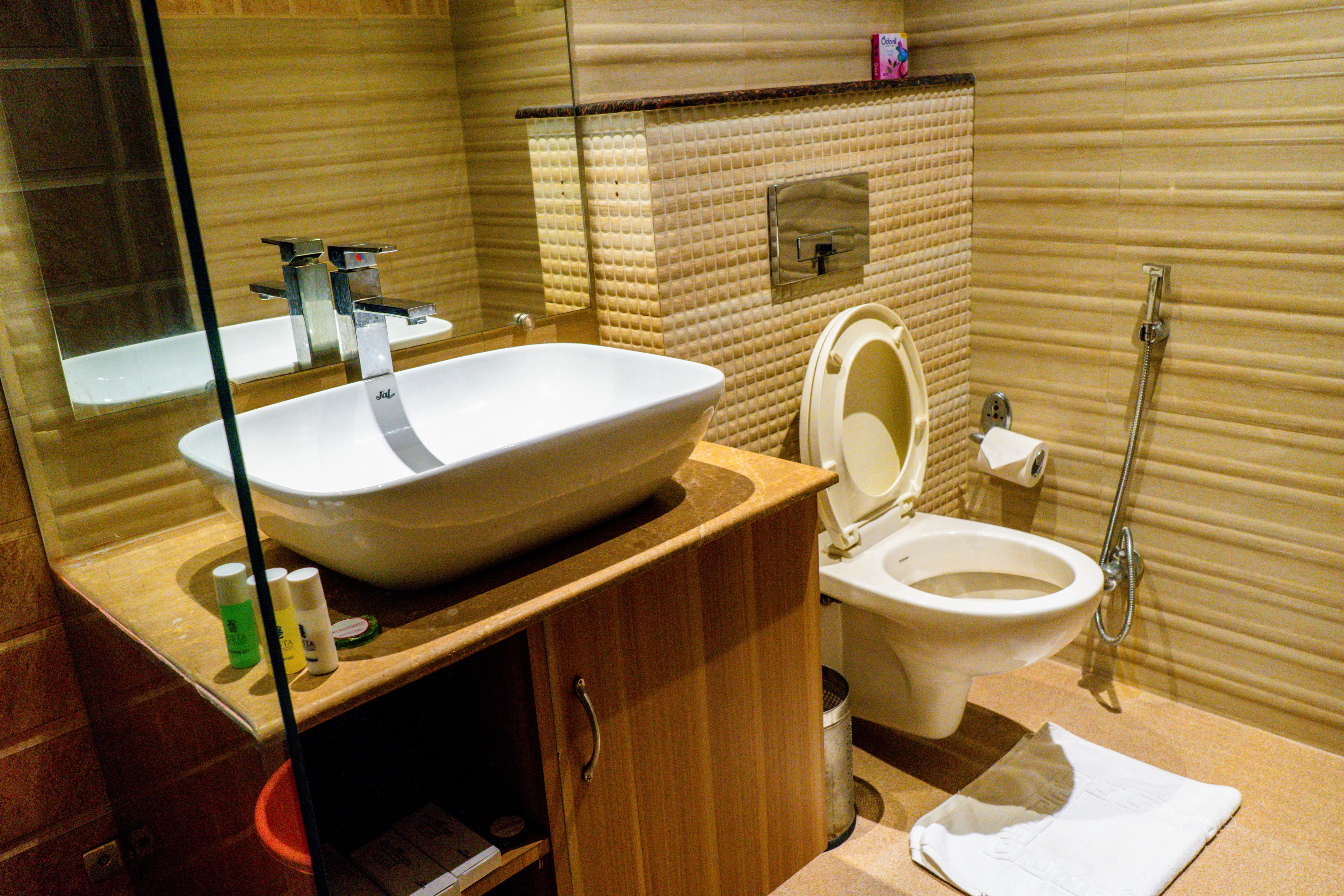 juSTa Palampur Resort and Convention Centre 50/50