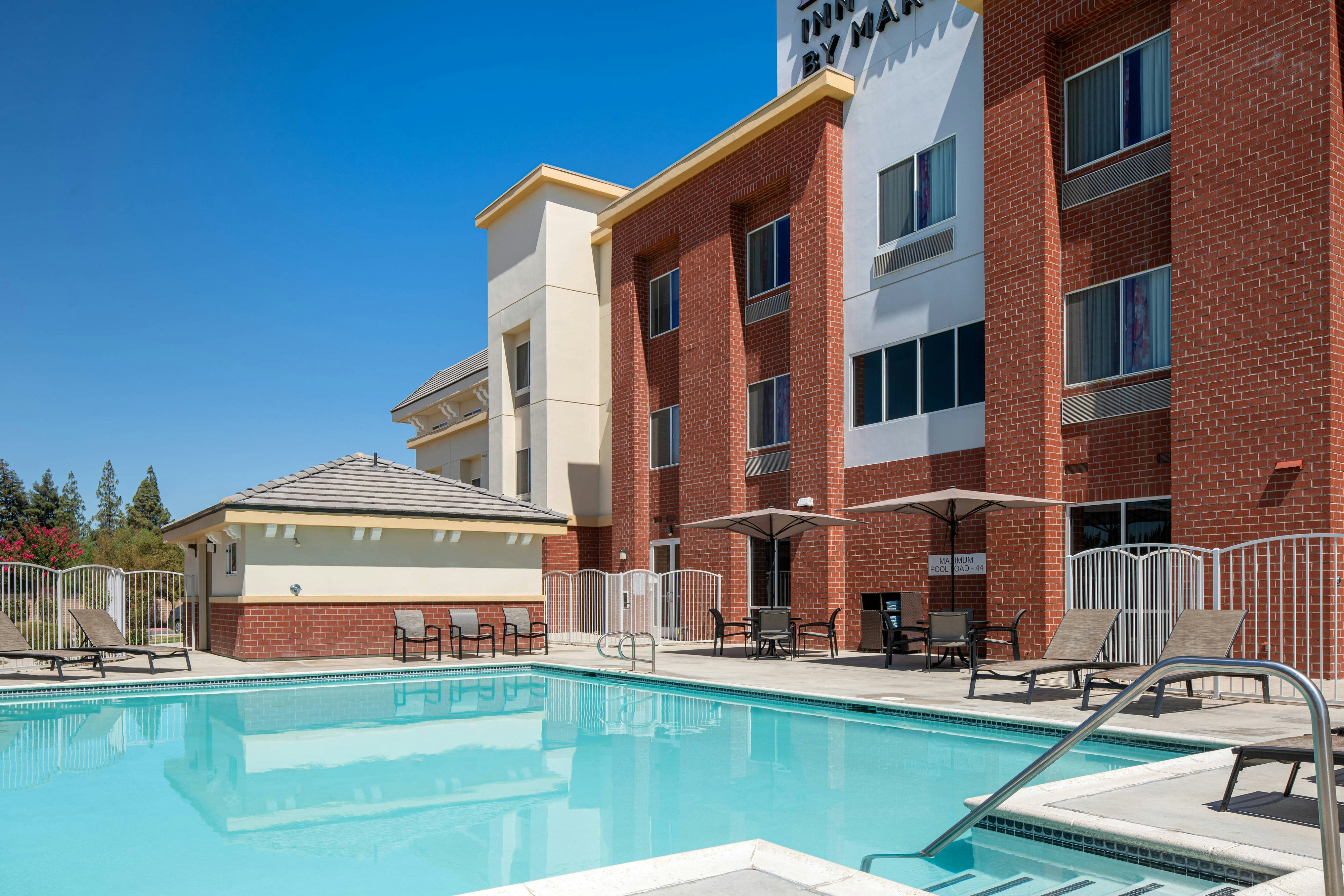 Fairfield Inn & Suites Visalia Tulare in TULARE - CA