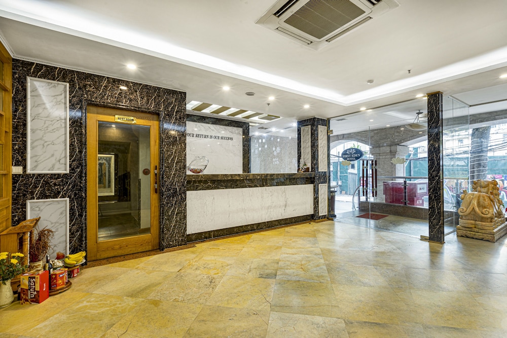 lobby