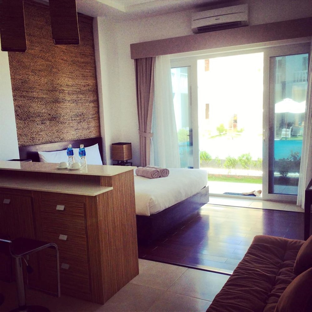 Surf4You Residence 13/50