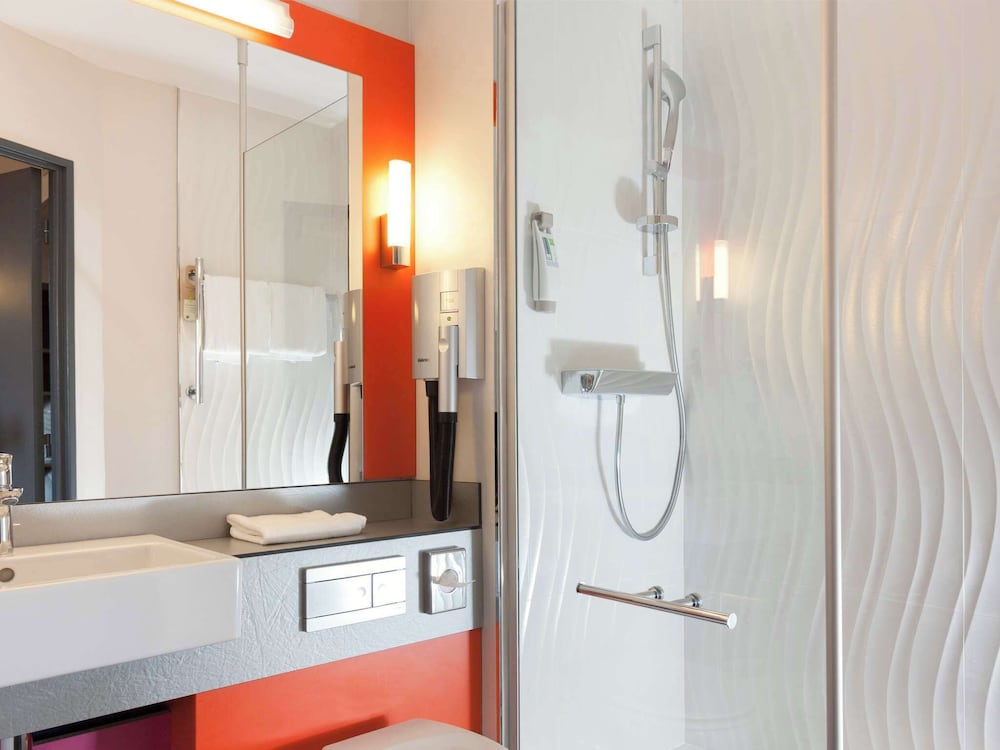 Ibis Styles Romans Valence Gare Tgv 70/71