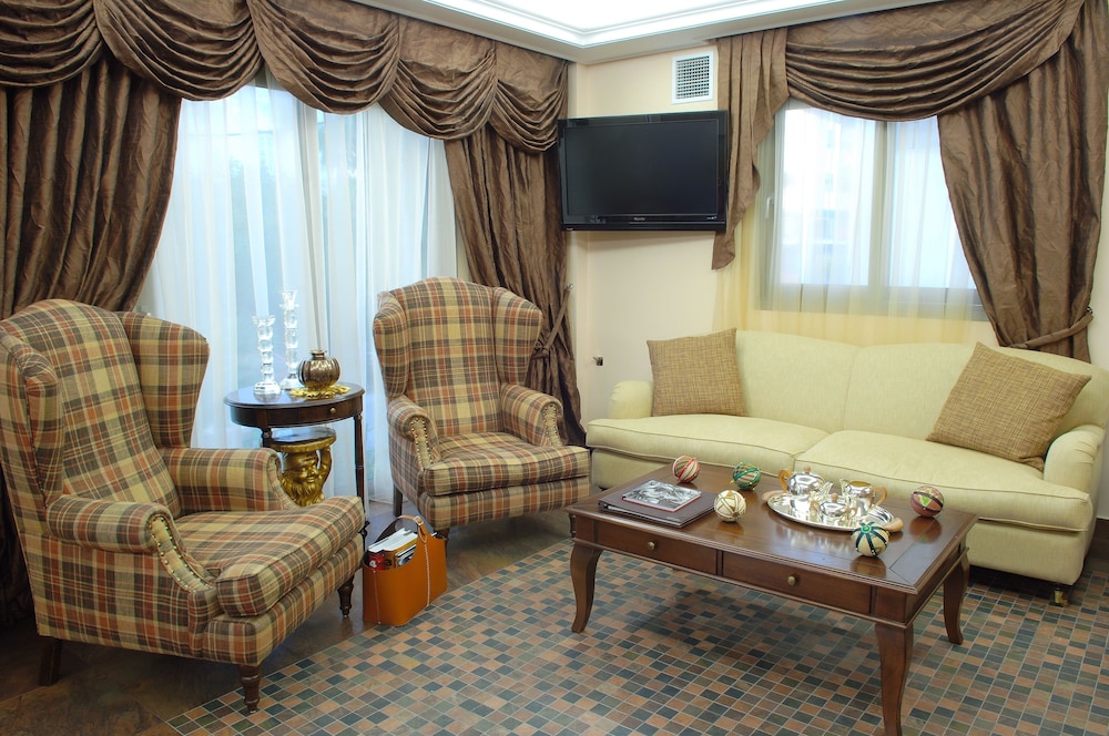Olympic Hotel 29/50