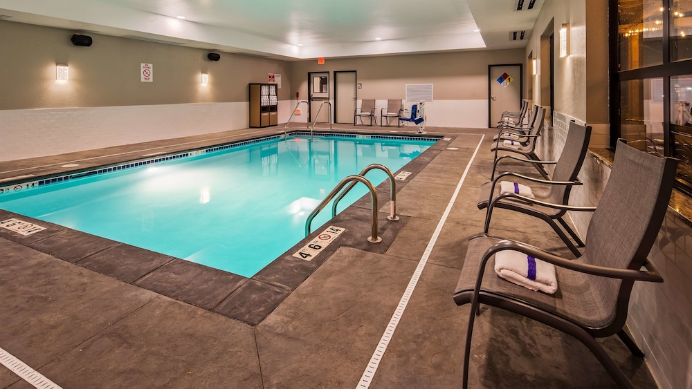 Best Western Premier Ankeny Hotel 3/43