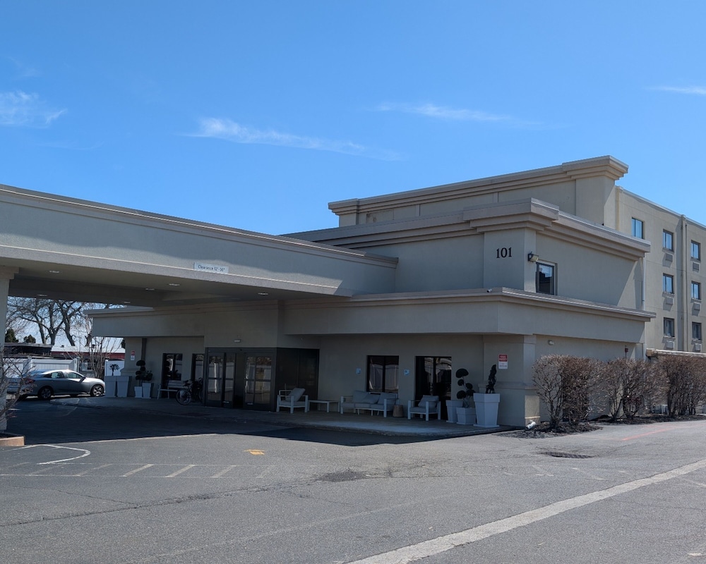 Holiday Inn Express Philadelphia Airport 46/50