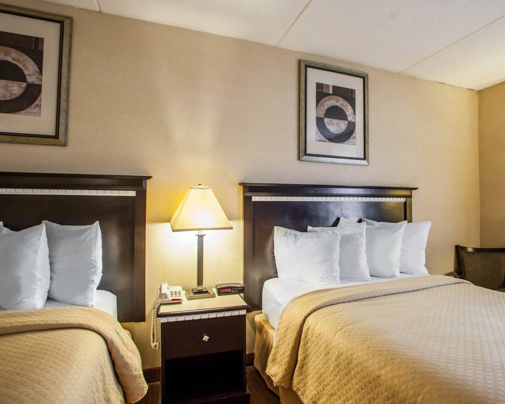 Quality Inn Aurora Naperville Area 14/41