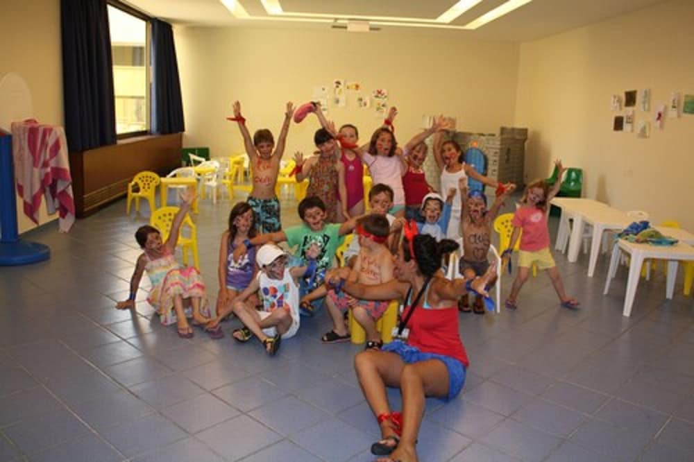MClub Lipari 35/49