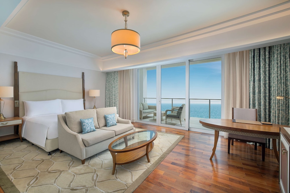 Waldorf Astoria Dubai Palm Jumeirah 46/81