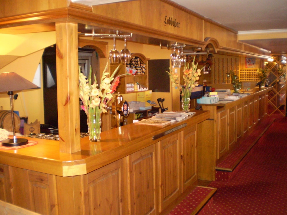 Revsnes Hotell 3/48