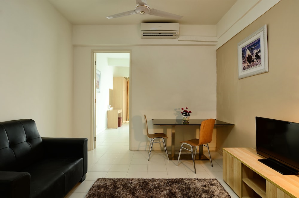 One-Stop Residence & Hotel 32/51