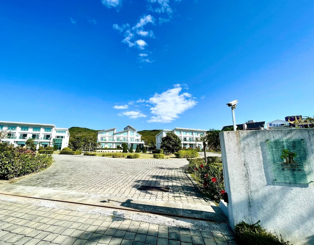 Ye Lin Resort 24/27