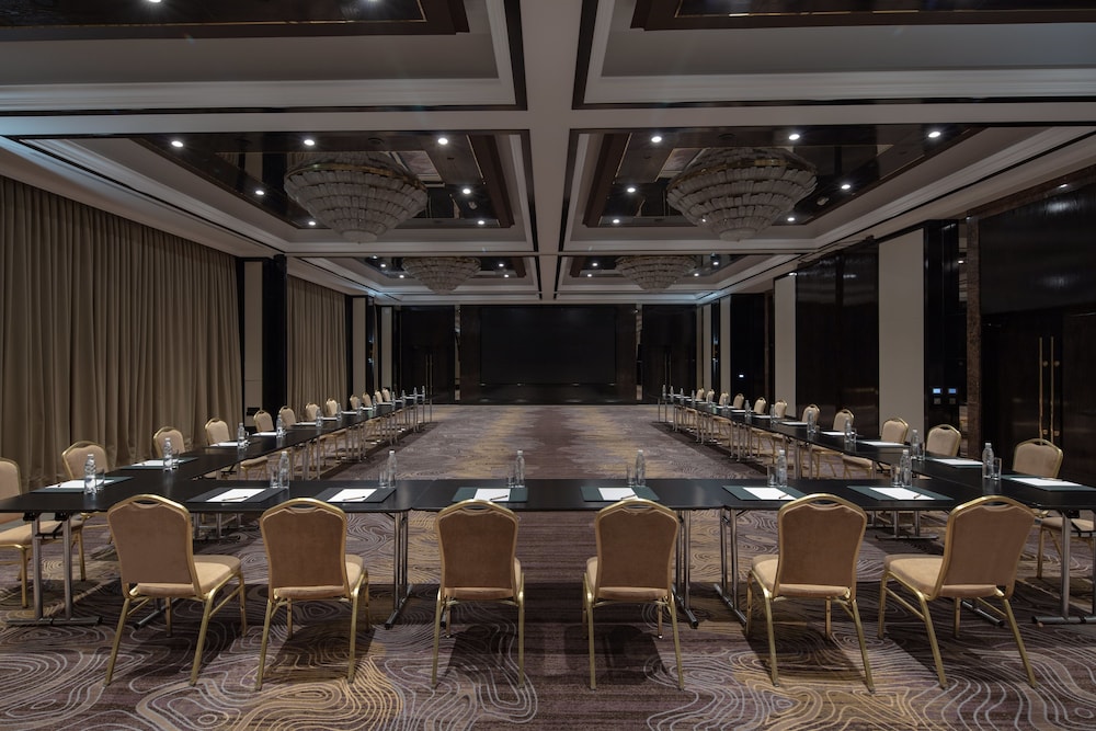Hyatt Regency Bishkek 44/49