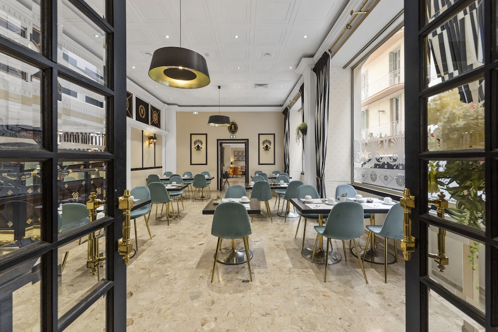 Hotel Napoleon Ajaccio 48/55