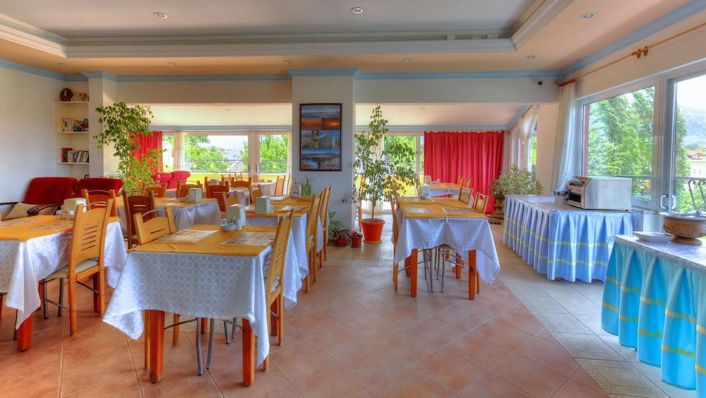 Mandal Inn Hotel 34/50