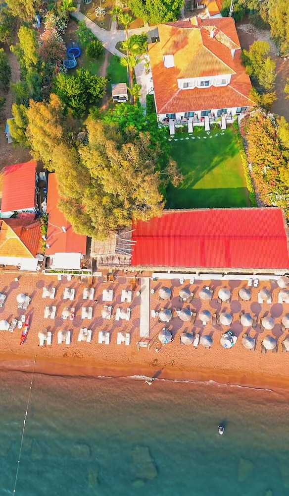 Thanos Hotel 4/50
