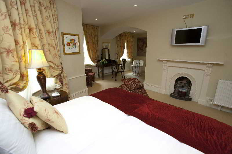 Ballyseede Castle 8/40