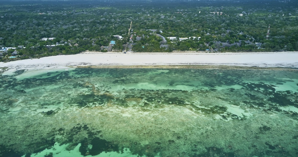 Papillon Lagoon Reef Hotel 47/61
