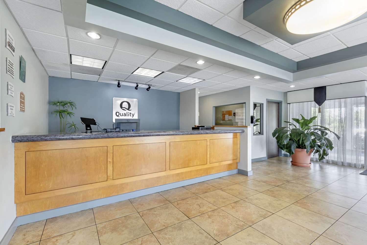Quality Inn Downtown Stuart 8/32