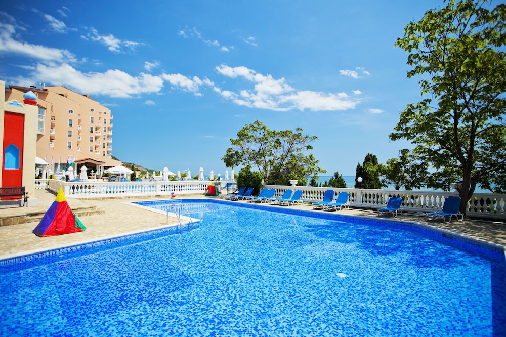 Royal Bay 23/49