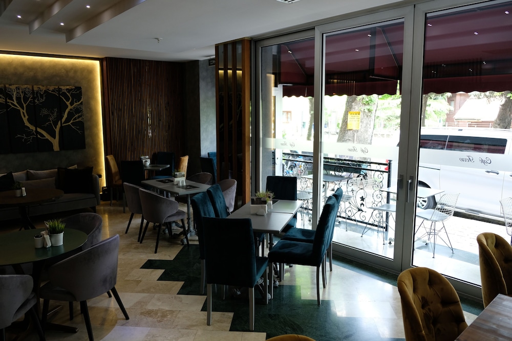 Hotel Ferro 34/50