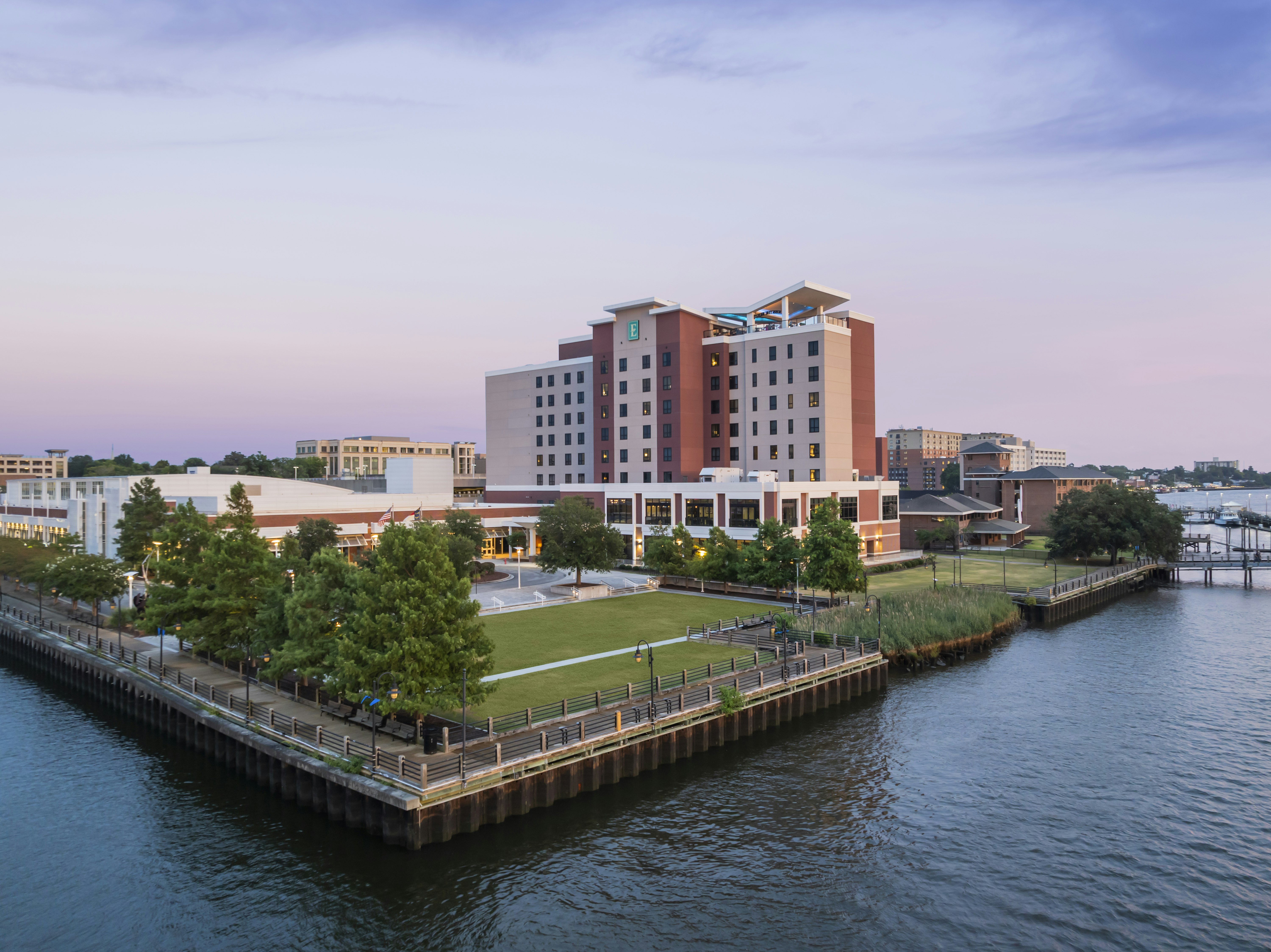 Embassy Suites by Hilton Wilmington Riverfront 73/76