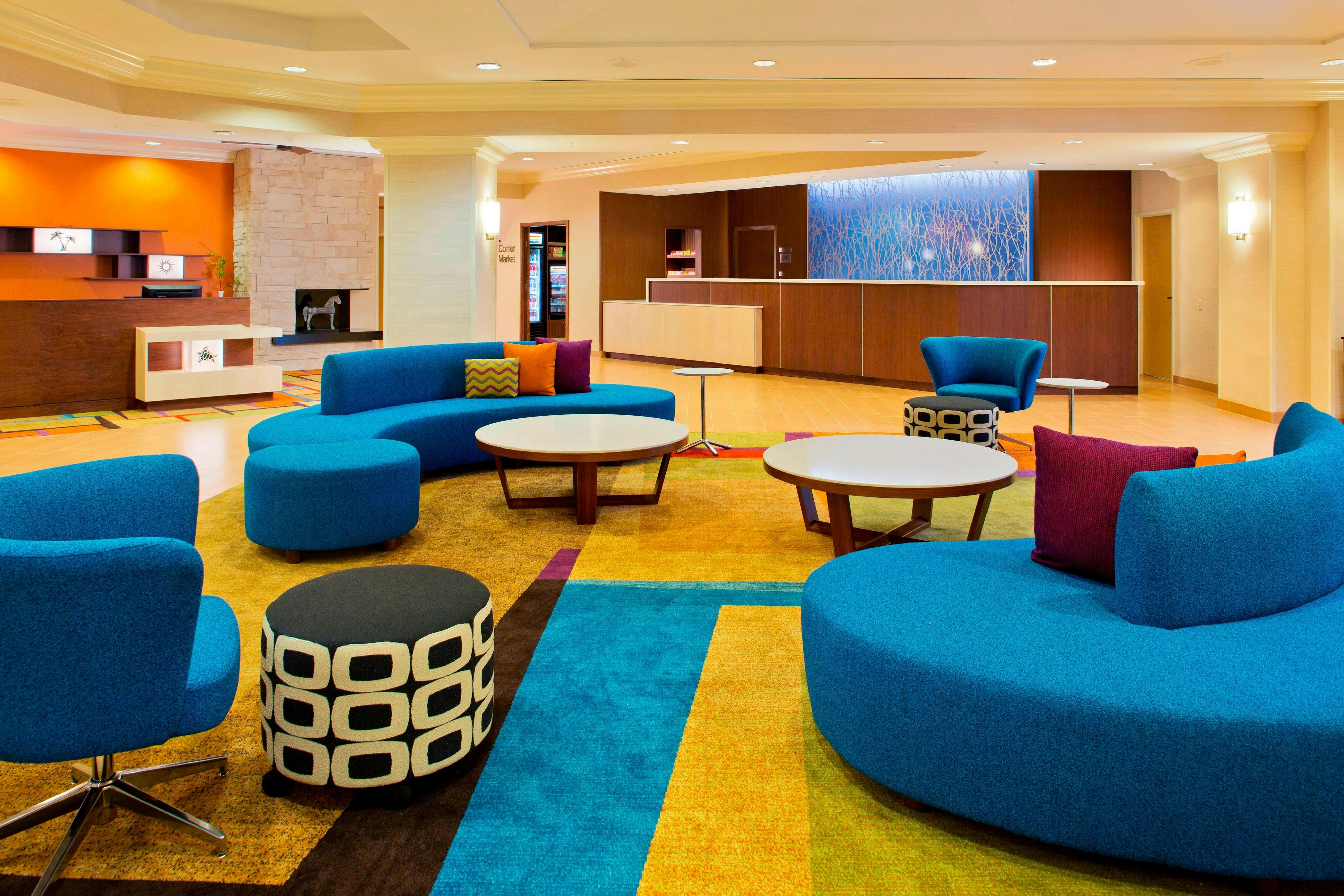 Fairfield by Marriott Inn & Suites Orlando Lake Buena Vista in the Marriott Village 8/18