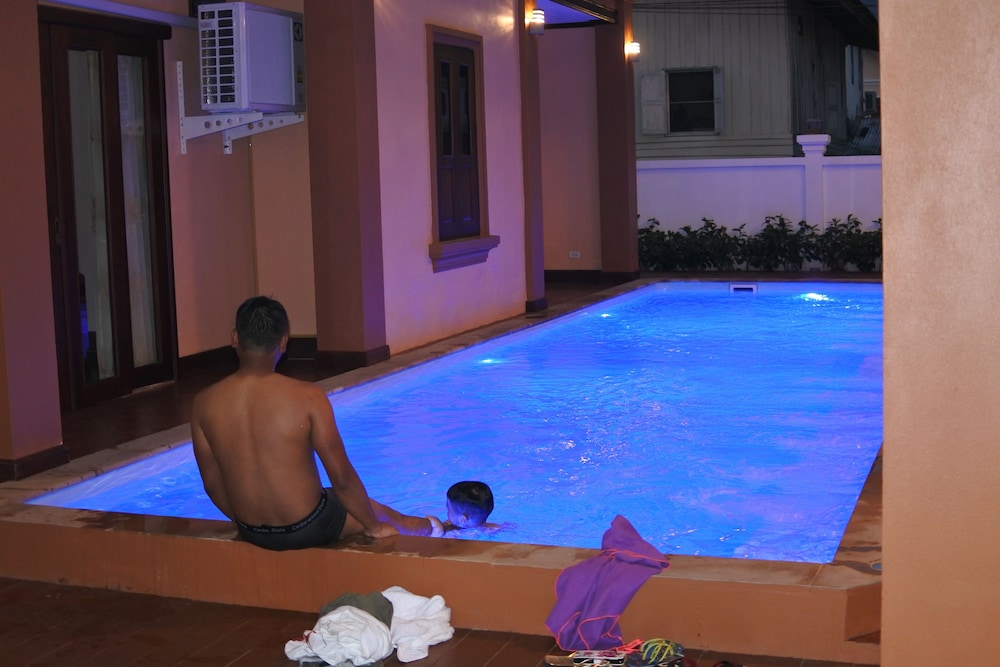 Jasmine Luangprabang Hotel 8/63