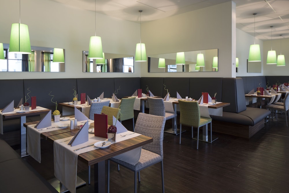 AUSTRIA TREND HOTEL DOPPIO 51/70
