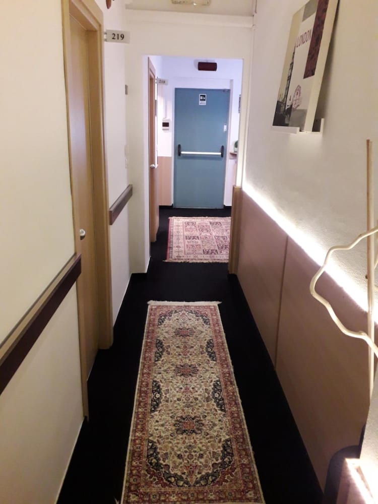 Hotel Vittoriano 28/40