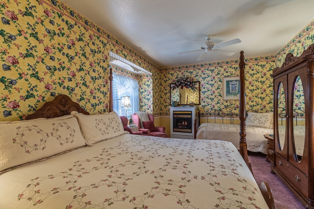 Apples Bed Breakfast 9/71