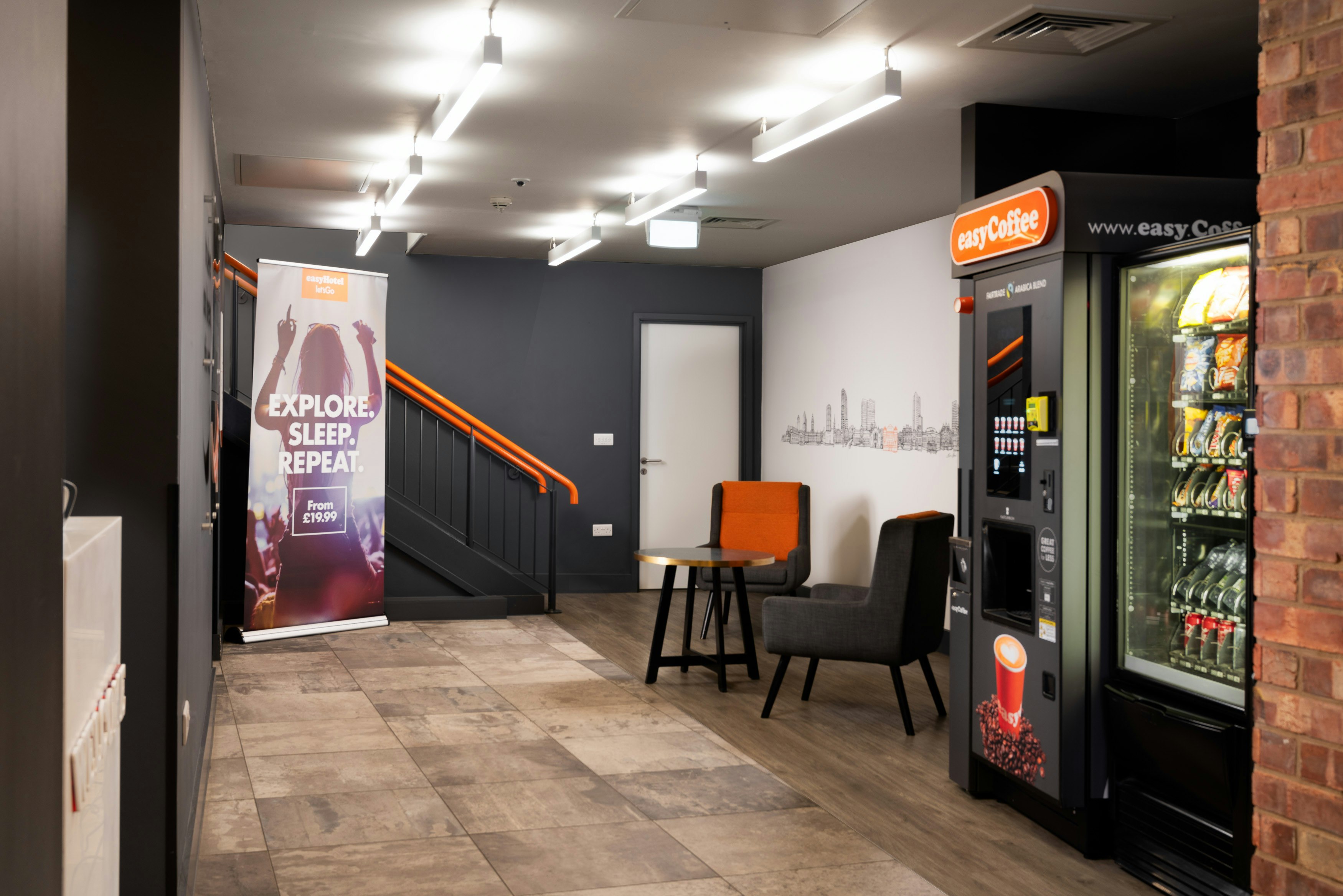 easyHotel Leeds City Centre 2/15