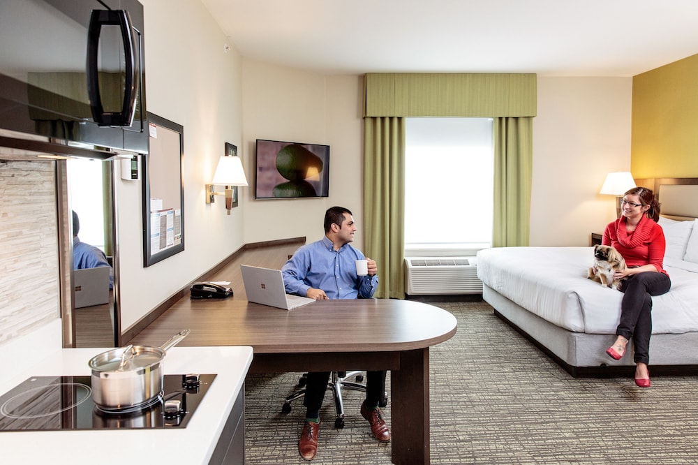 Candlewood Suites Edmonton West 26/76