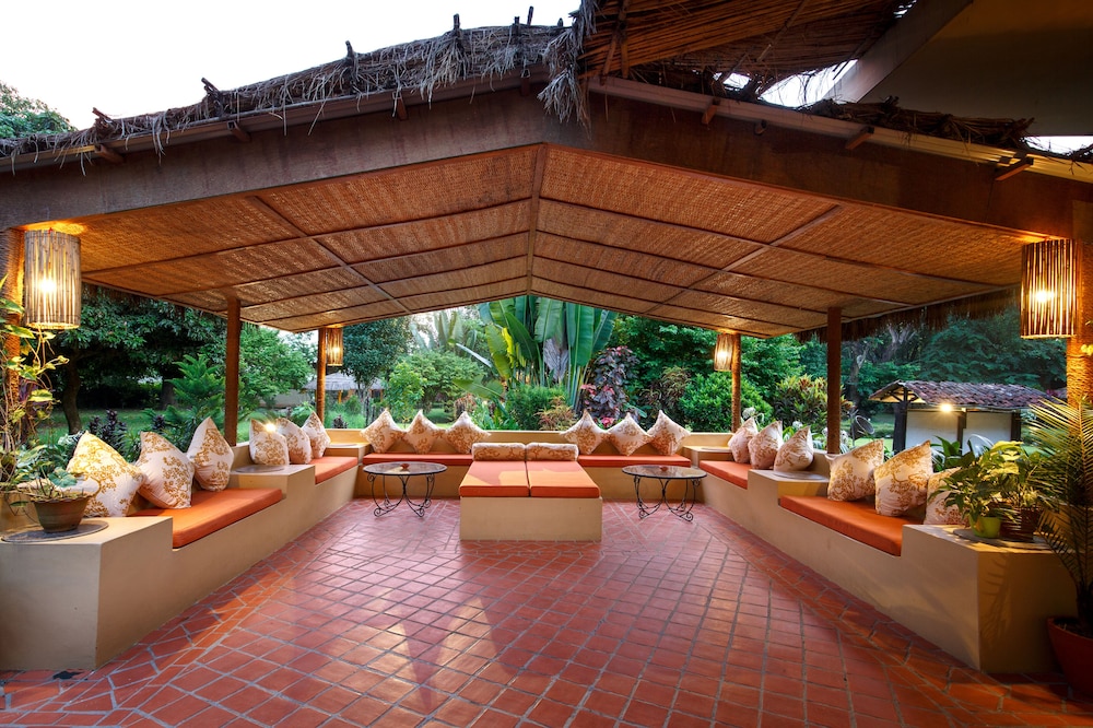 Green Mansions Jungle Resort in BHARATPUR - NP
