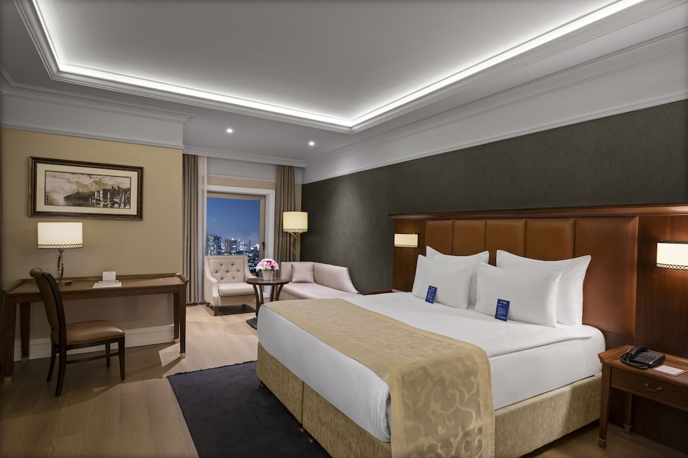 جناح سوبيريور بسرير كينج، Rotta Hotel Istanbul 3/4