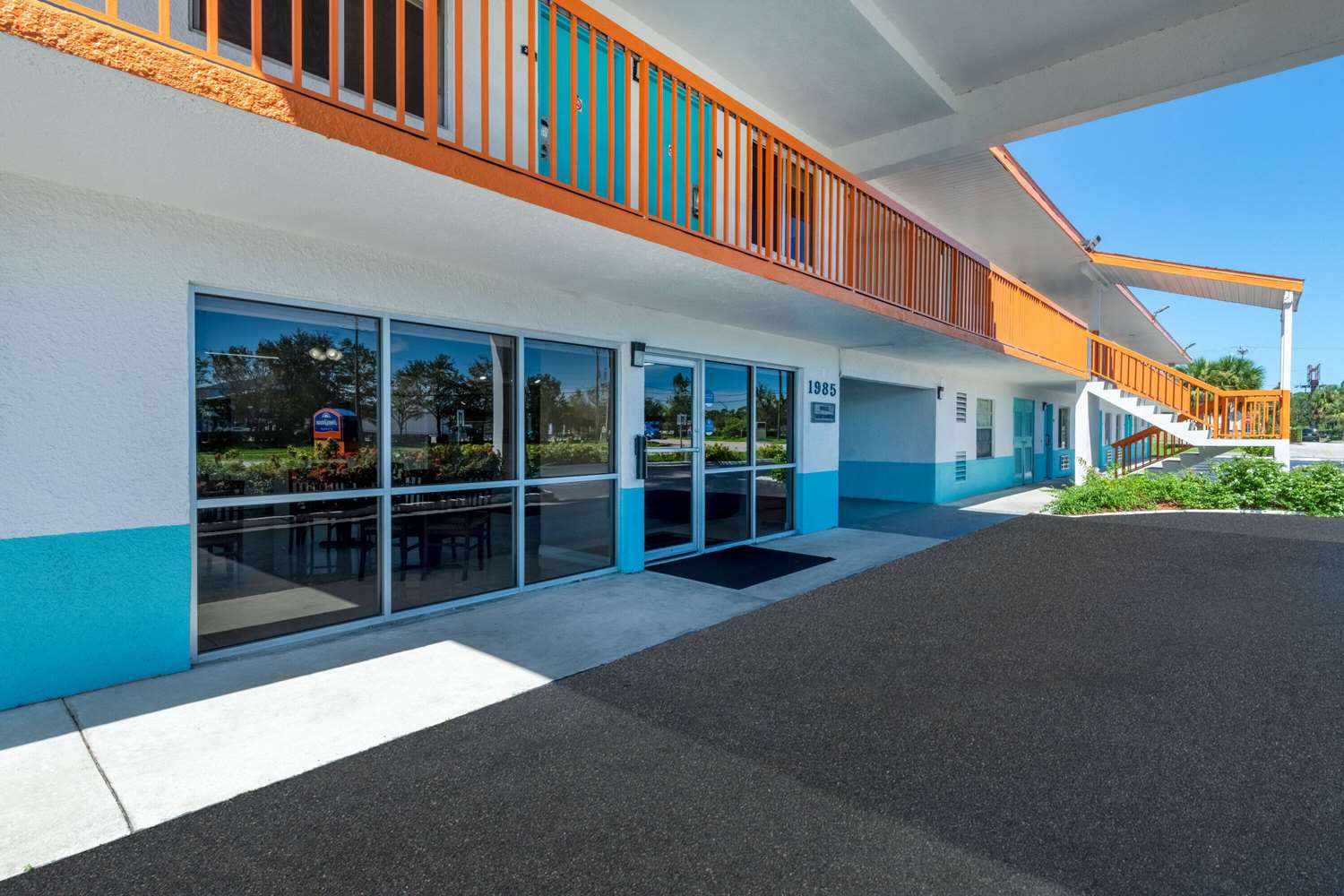 Howard Johnson By Wyndham Vero Beach/I-95 30/42