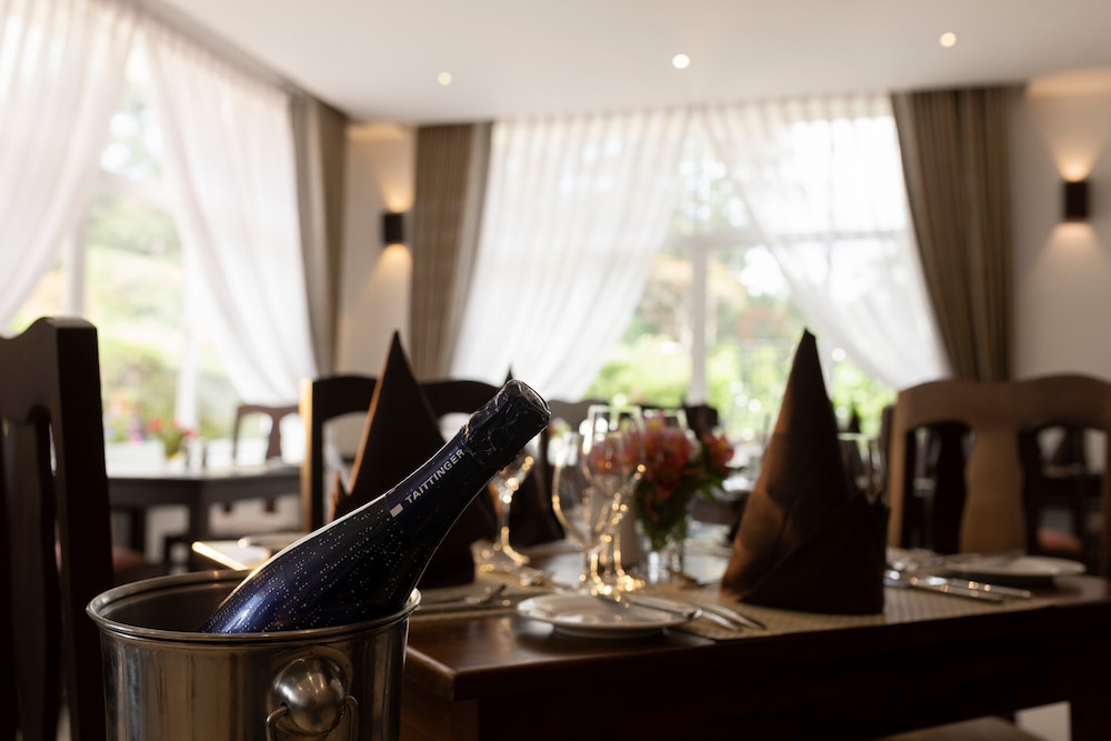 Galway Heights Hotel 39/47
