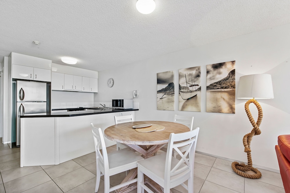 PENINSULAR BEACHFRONT RESORT 55/69