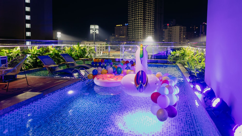 Em Oi Hotel 37/49