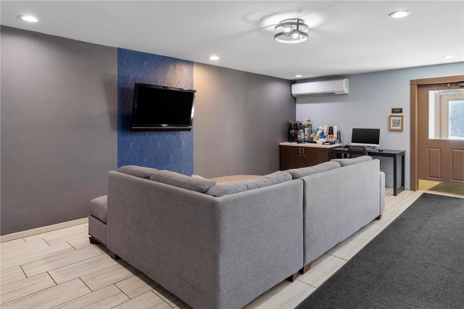 SureStay Plus Hotel by Best Western Mammoth Lakes 4/29