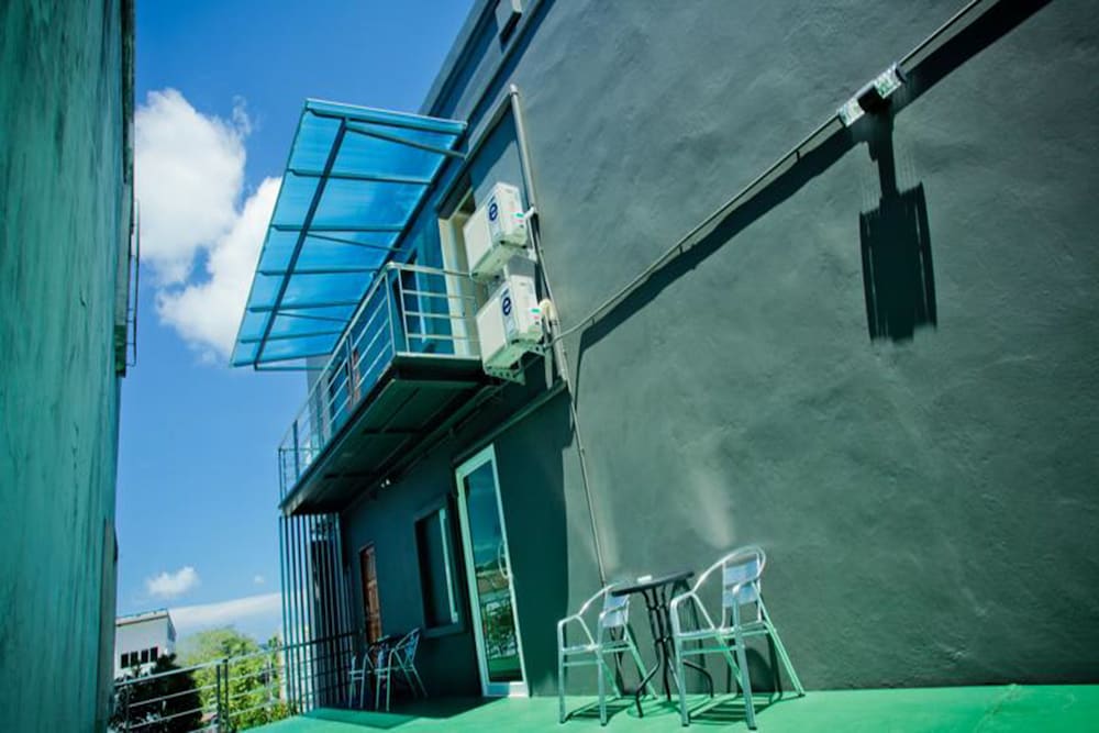 Chaphone Guesthouse 51/55