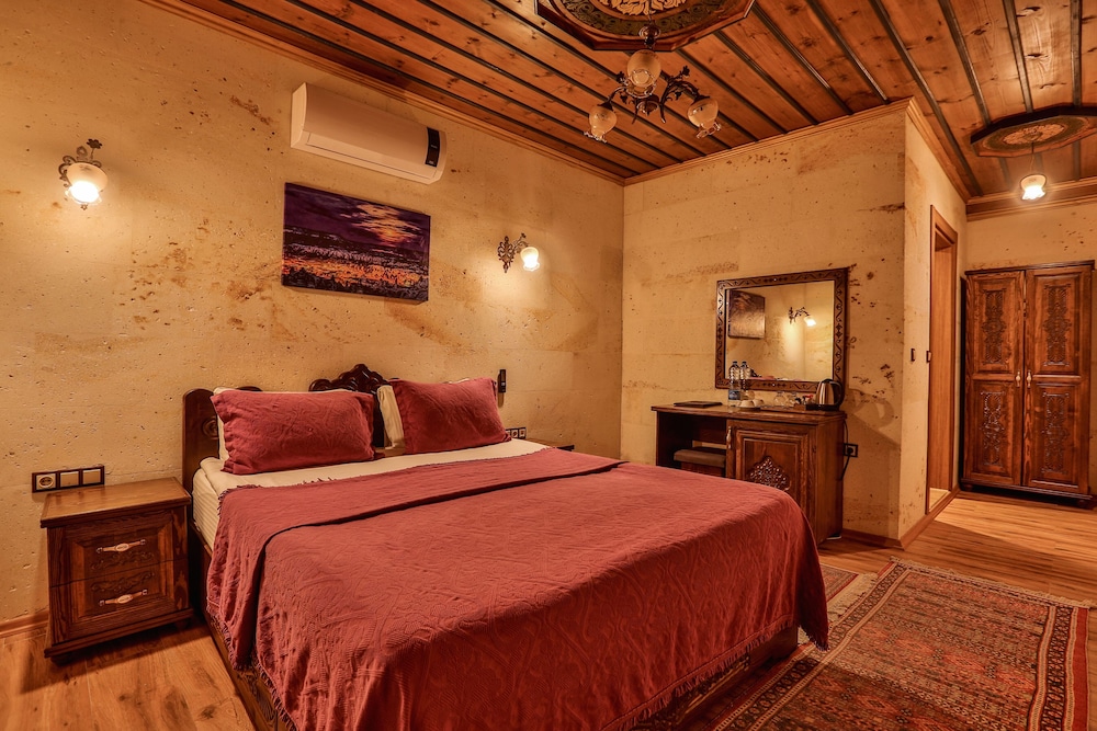 Milat Cave Hotel 27/50