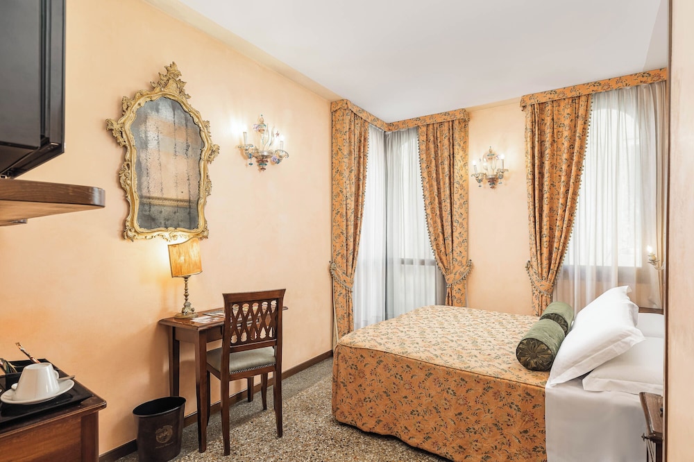 Hotel Marconi Venice 32/62
