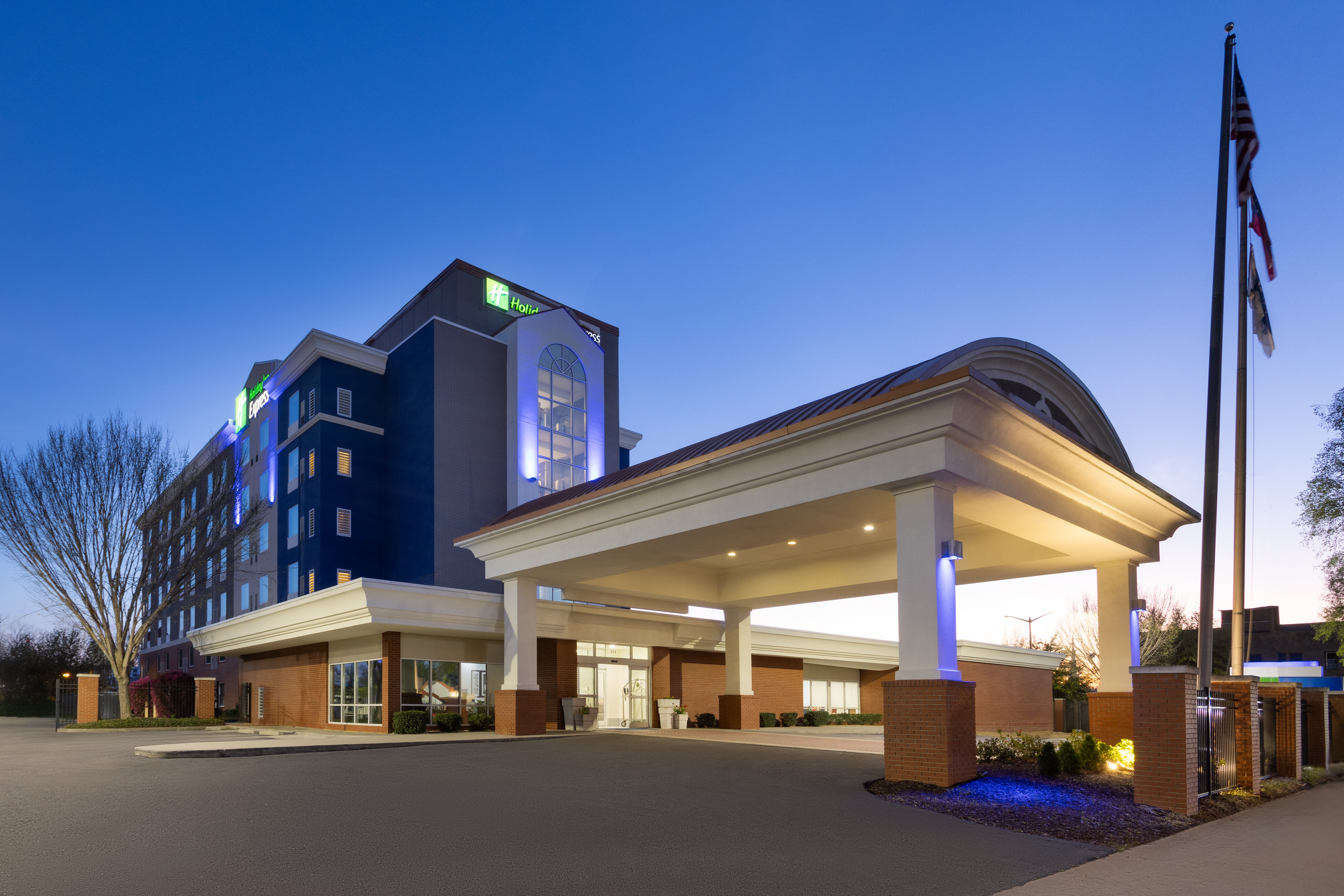 Holiday Inn Express Augusta Downtown 2/50