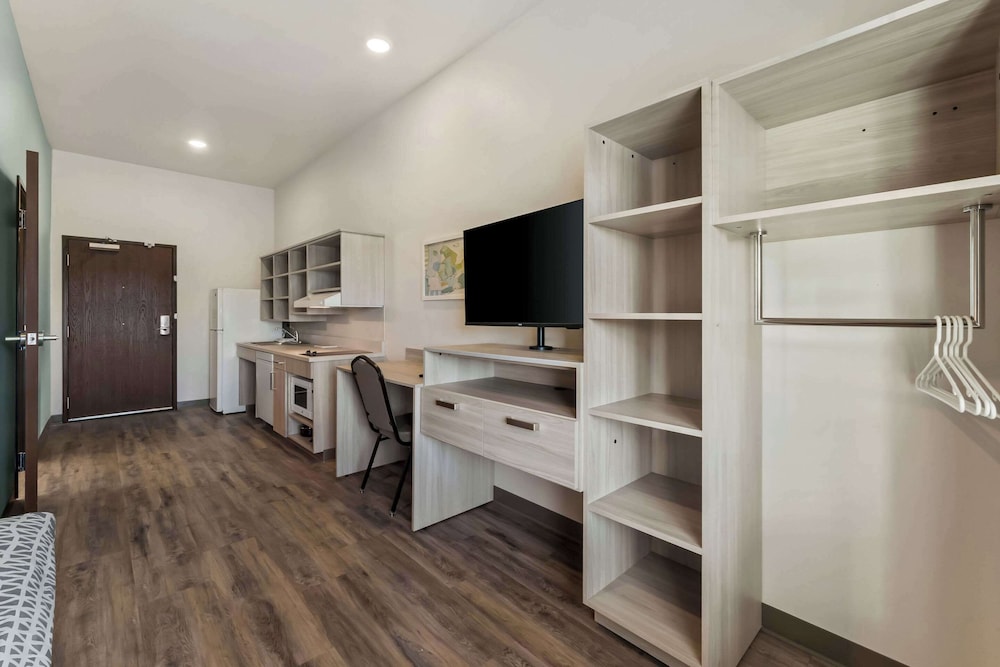 WoodSpring Suites Easton Nazareth 8/20