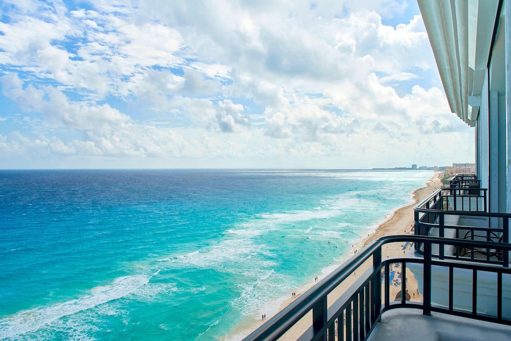Jw Marriott Cancun Resort in CANCUN