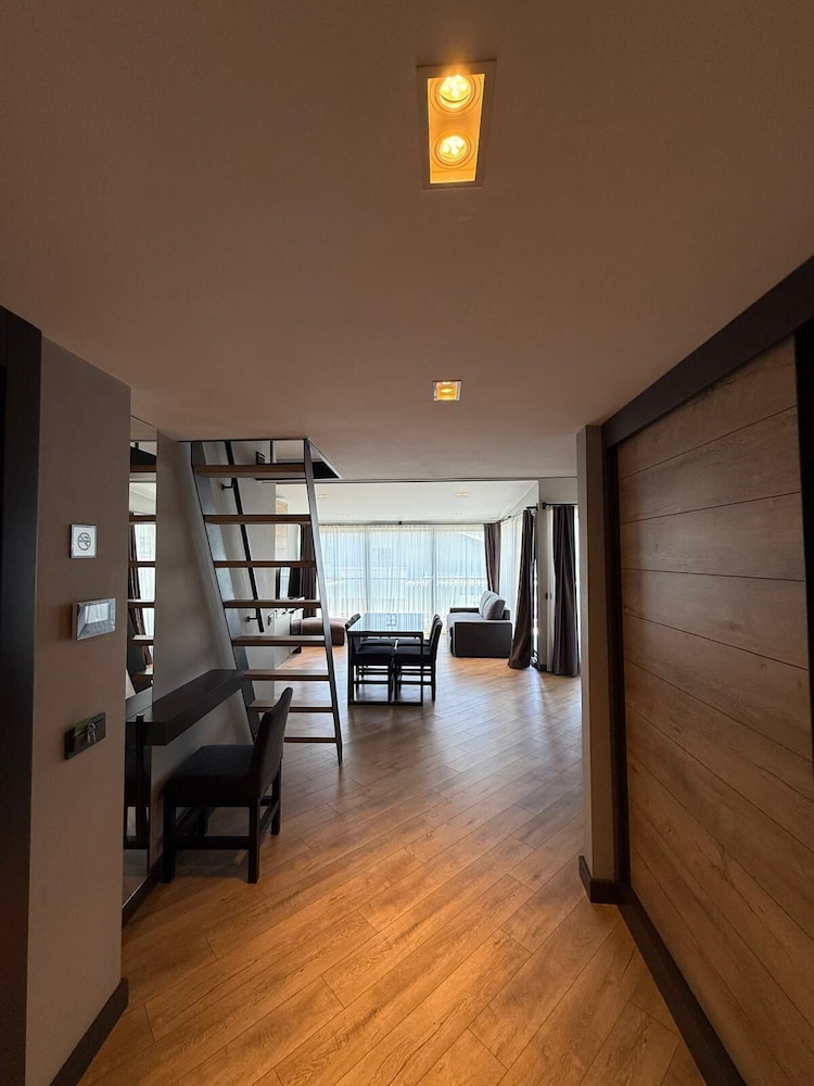 Z-Suites 26/50