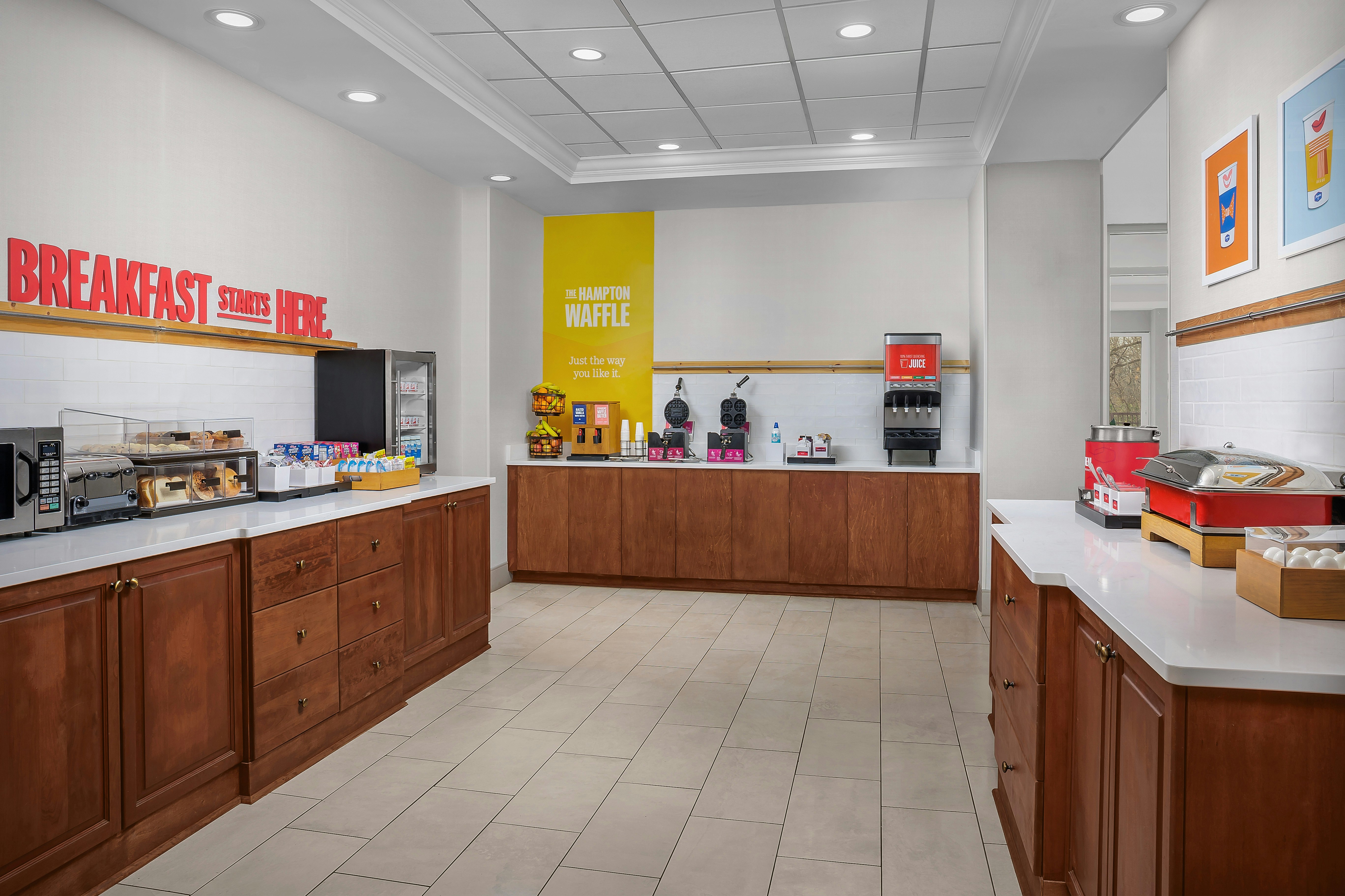 Hampton Inn & Suites Clinton - I-26 7/38